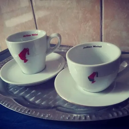 דירה Horea's Crib *